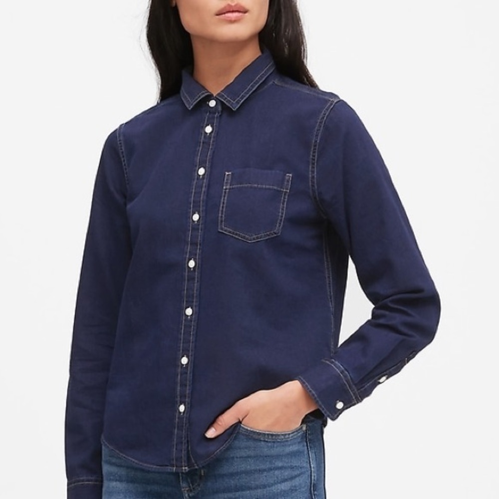 Banana Republic Blue Long Sleeve Button Down Shirt
